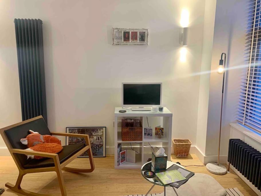 Urban Riverside Retreat - Little Kelham, Apartment *
